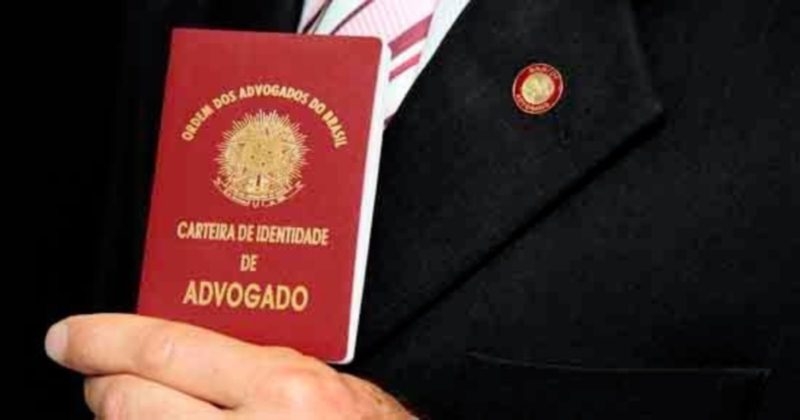 VIII Solenidade de entrega de carteiras e cartões aos novos advogados (as) e estagiários (as)