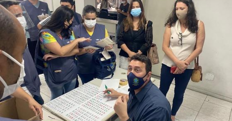 Comissão de Direito Eleitoral da OAB-CAMPOS na apuração das Eleições 2020