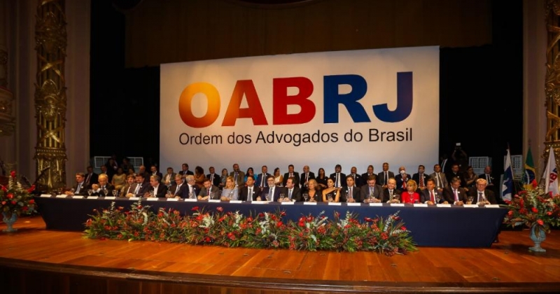 Posse solene da OABRJ reúne autoridades no Theatro Municipal