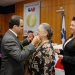 Foto 8 Foto: Anderson: Dr. Filipe Estefan entregando Medalha Mérito Jurídico Dra. Angela Peixoto