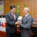 Foto 5 Foto: Anderson: Dr. Lenicio Figueiredo Salles entregando troféu Prêmio Jurídico ao seu pai Dr. Lenicio Salles