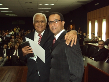 Dr. Denilson Sales de Souza e Dr. Filipe Franco Estefan