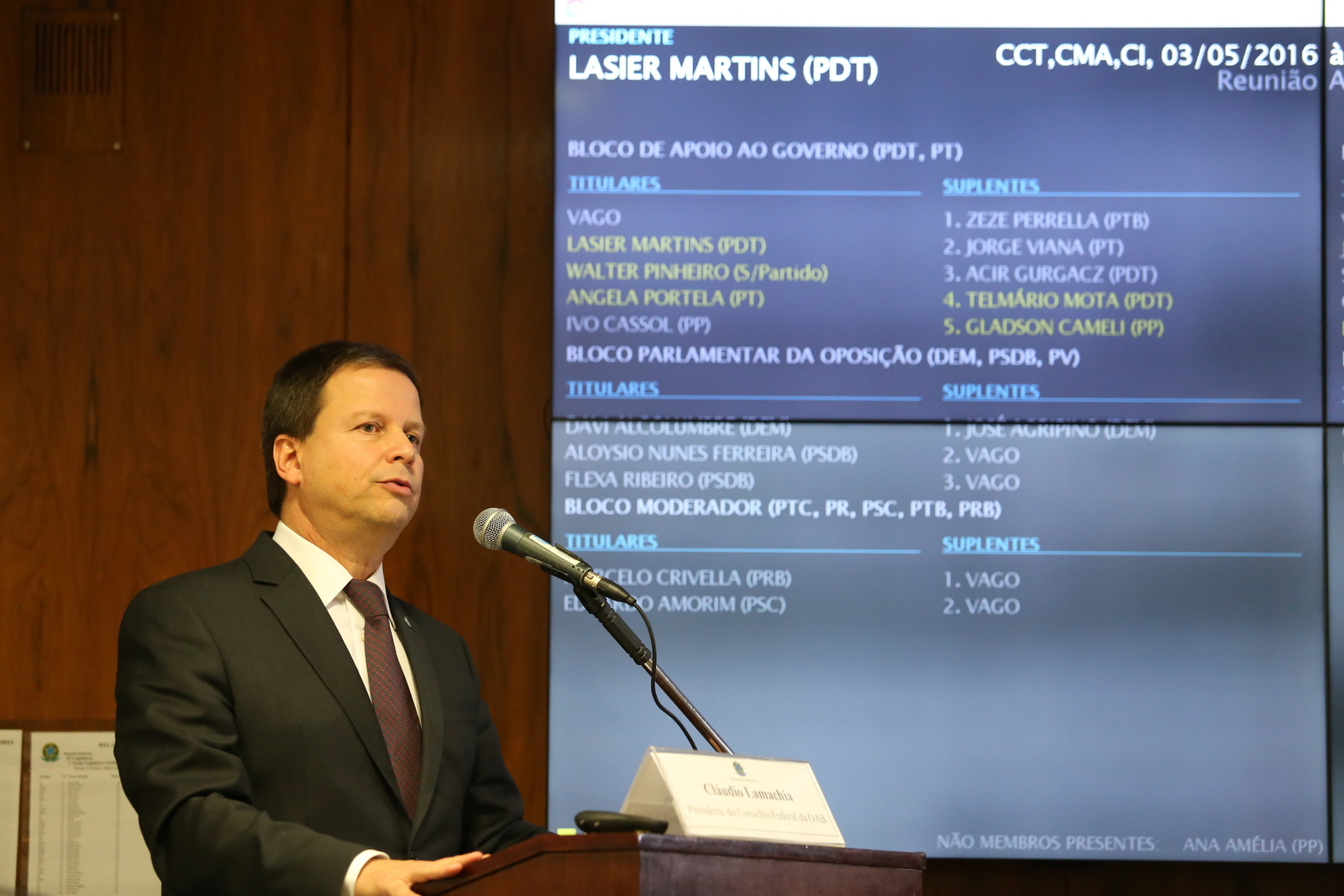 No Senado, Lamachia critica Anatel e cobra providências contra cortes na internet banda larga