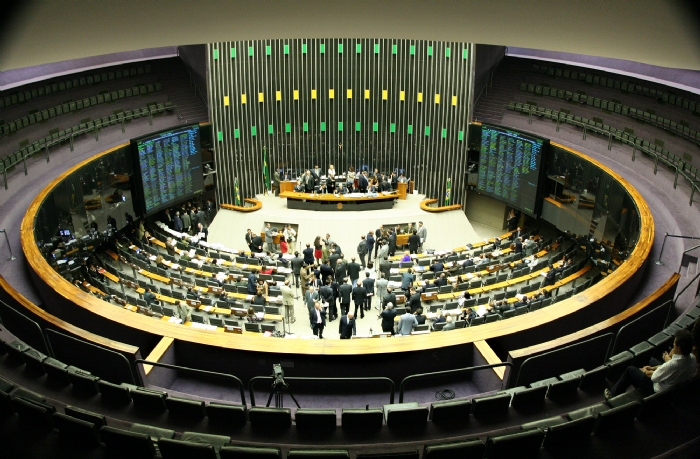 Câmara aprova pagamento de honorários para advogados da União