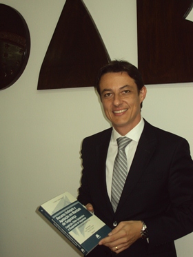 Solenidade e lançamento de livro na tarde de quinta-feira (5) na Casa do Advogado