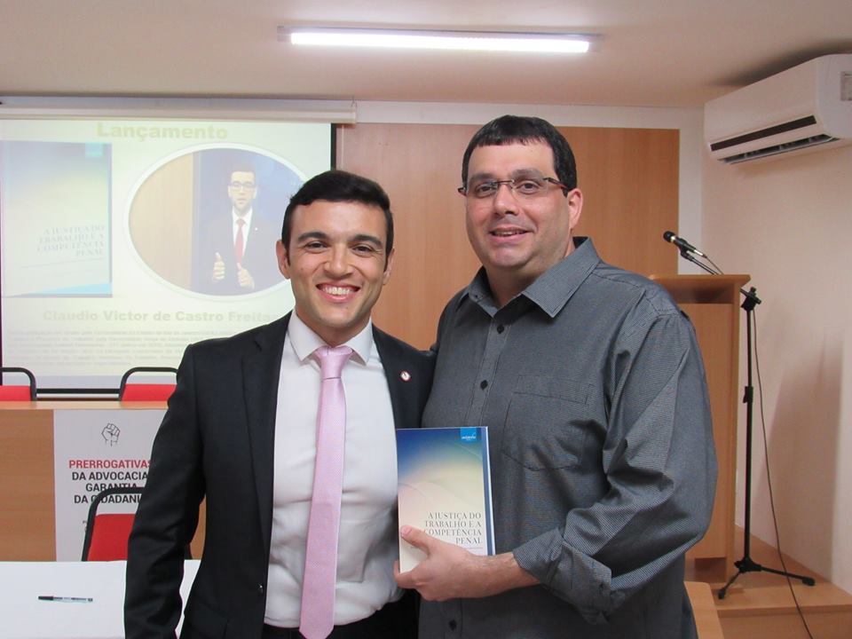 Novo Diretor Geral da ESA Campos participa do lançamento de livro