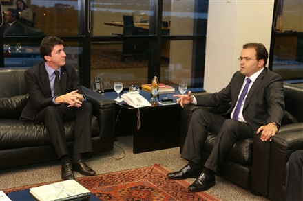 OAB garante emprego de 300 advogados da Caixa Econômica Federal