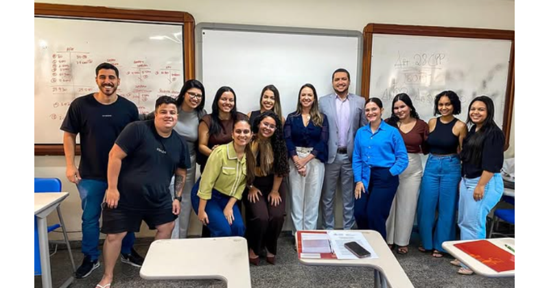 OAB Campos Fortalece diálogo com a Academia: Presidente Mariana Lontra Costa avalia pesquisas na Cândido Mendes