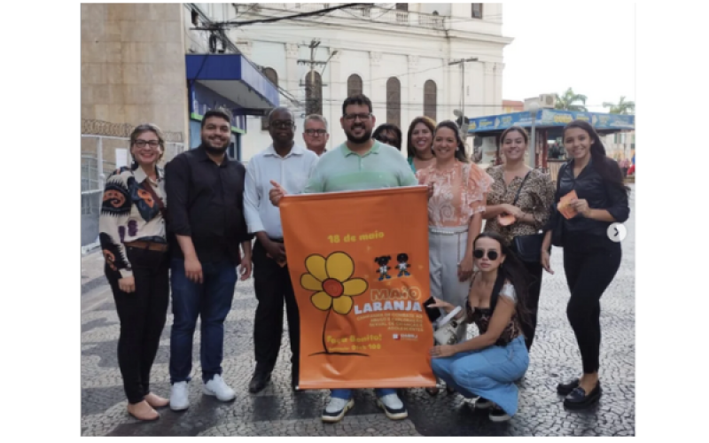 Comissão dos Direitos da Criança e do Adolescente promoveu ação pelo fim da violência sexual infantil no Centro de Campos dos Goytacazes.