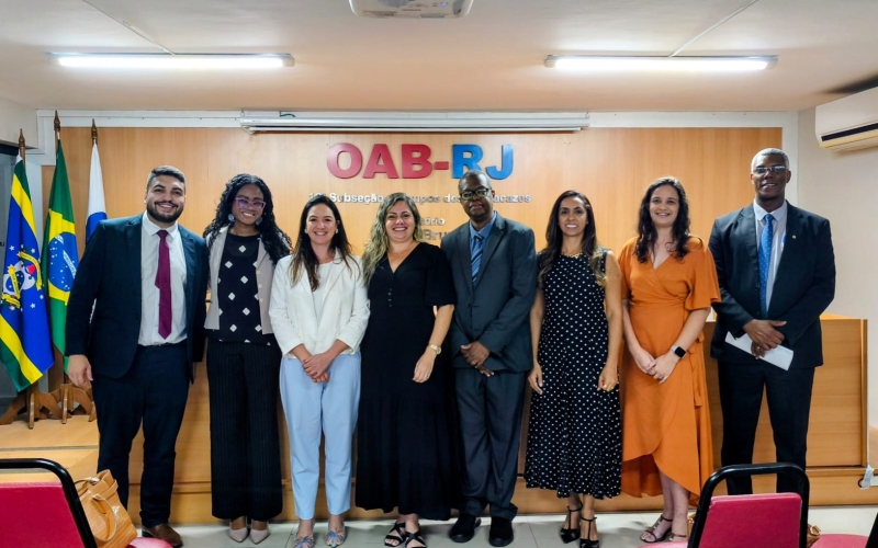 OAB Campos e Seduct formalizam parceria para levar cidadania e segurança digital às escolas municipais